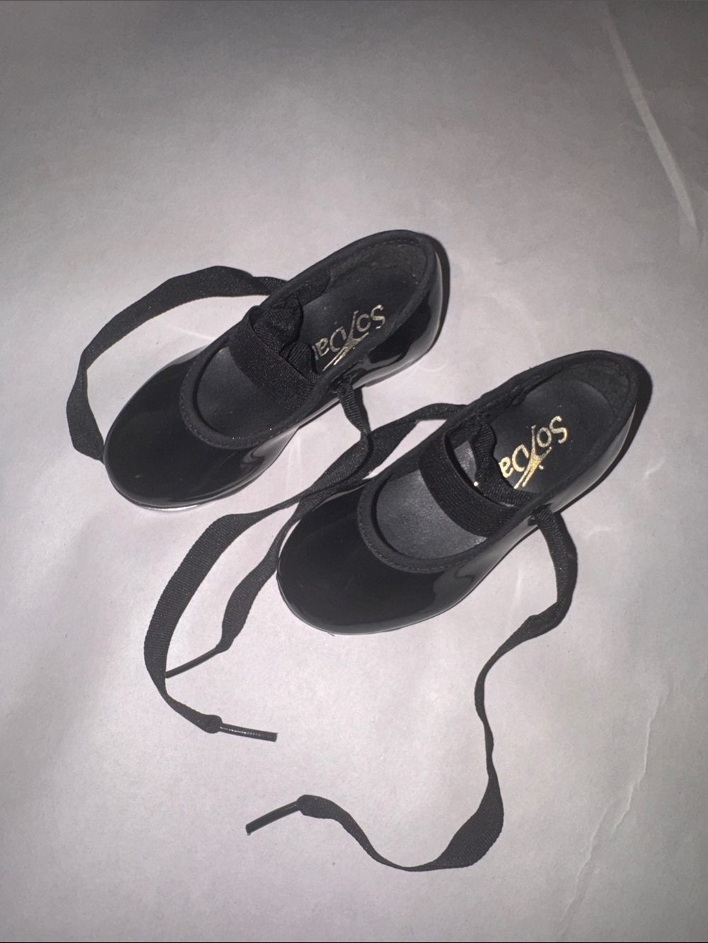 Tap Shoes. NEW -NEVER USED  “child”- TABITHA